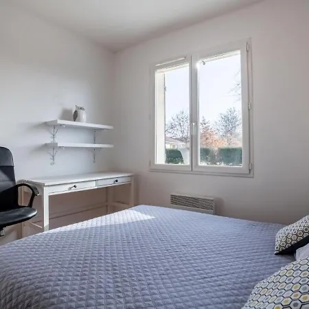 Vakantiehuis Holiday Home Vaccine-1 By Interhome *